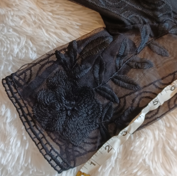 Lace jumpsuit - Picture 8 of 9